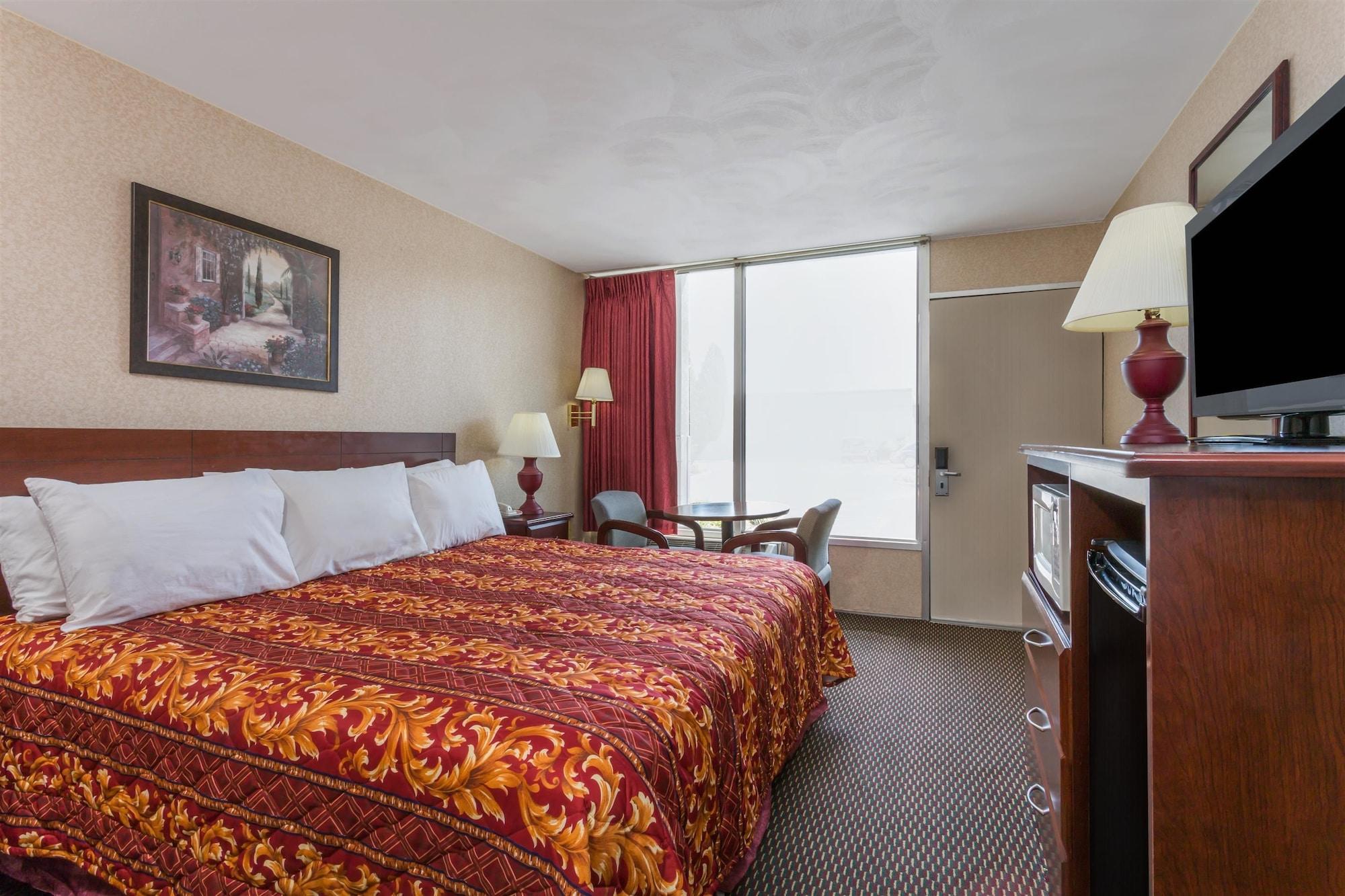 Hotel Ramada Greenwich Exterior foto